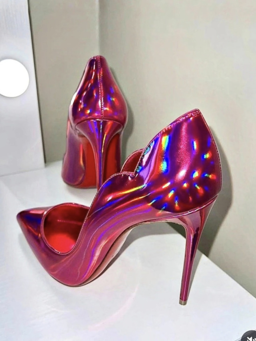 Christian Louboutin Hot Chick 100 Patent Psychic Purple Pumps